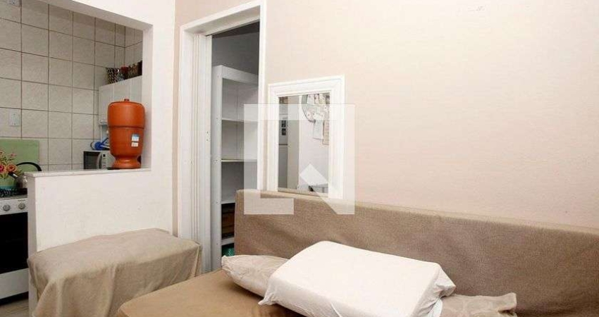 Apartamento para Aluguel - Floresta, 1 Quarto,  28 m² - Porto Alegre