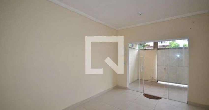 Casa para Aluguel - Campo Grande, 2 Quartos,  120 m² - Rio de Janeiro