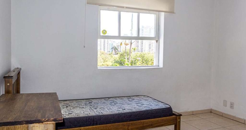 Casa para Aluguel - Moema, 1 Quarto,  16 m² - São Paulo