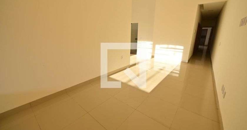 Casa para Aluguel - Parque Tremendao, 3 Quartos,  150 m² - Goiânia