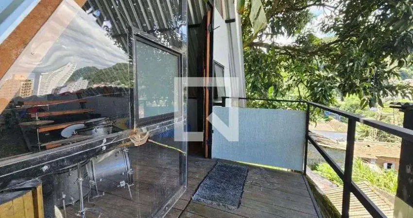 Casa para Aluguel - Marapé, 1 Quarto,  35 m² - Santos