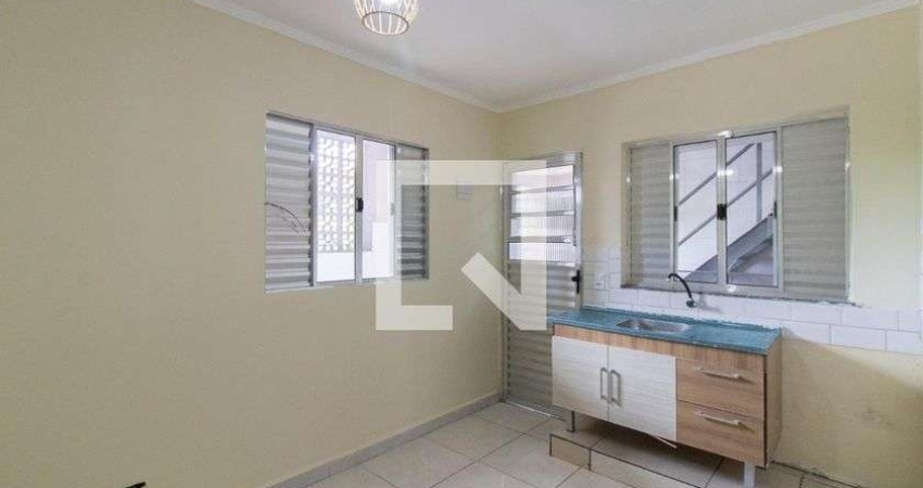 Kitnet / Stúdio para Aluguel - Vila Fátima, 1 Quarto,  25 m² - Guarulhos