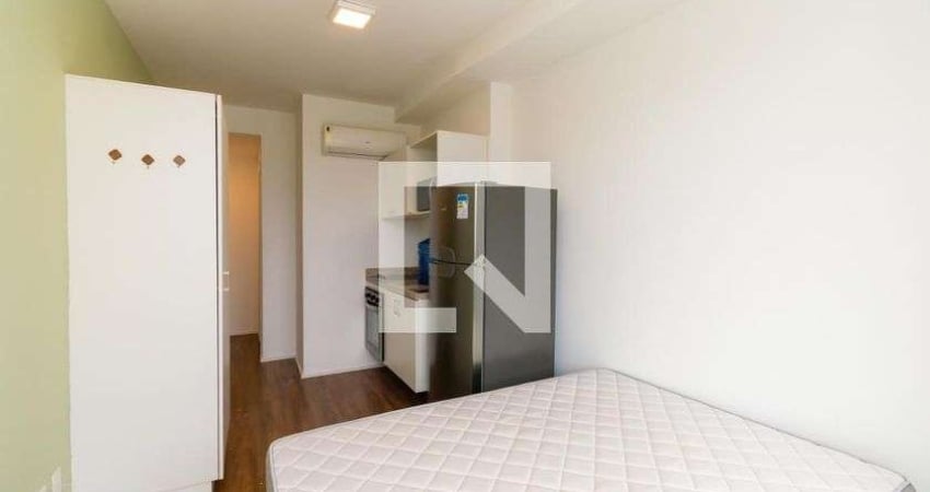 Kitnet / Stúdio para Aluguel - Liberdade, 1 Quarto,  24 m² - São Paulo