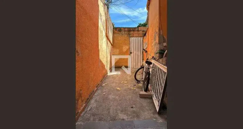 Kitnet / Stúdio para Aluguel - Glória, 2 Quartos,  40 m² - Belo Horizonte