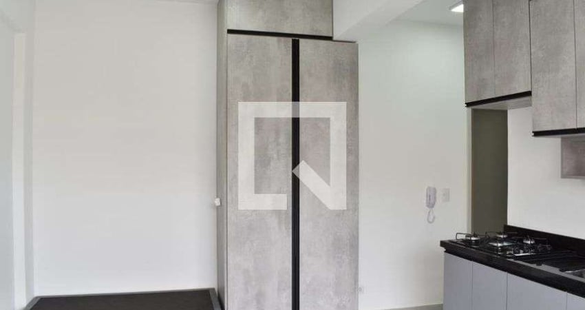 Kitnet / Stúdio para Aluguel - Tingui, 1 Quarto,  18 m² - Curitiba