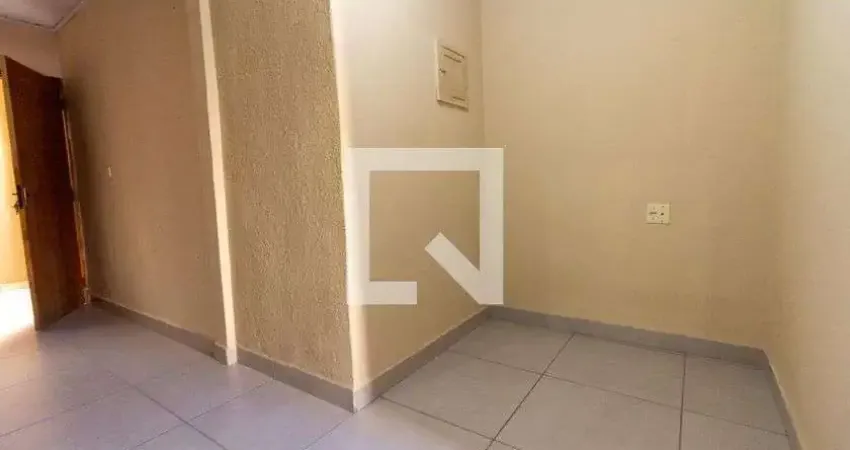 Apartamento para Aluguel - Jardim Éster Yolanda, 2 Quartos,  84 m² - São Paulo