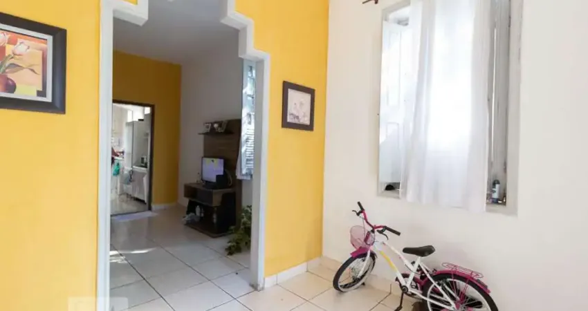 Casa para Aluguel - Piedade, 2 Quartos,  140 m² - Rio de Janeiro