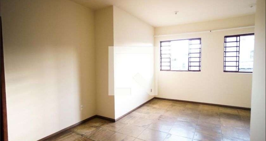 Casa para Aluguel - Copacabana, 2 Quartos,  80 m² - Belo Horizonte