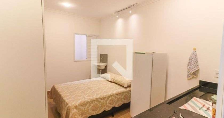 Kitnet / Stúdio para Aluguel - Jardim Éster Yolanda, 1 Quarto,  18 m² - São Paulo