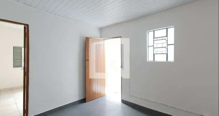 Casa para Aluguel - Vila Rosaria, 1 Quarto,  48 m² - São Paulo