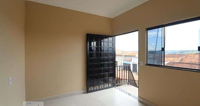 Kitnet / Stúdio para Aluguel - Residencial Recanto do Bosque, 4 Quartos,  60 m² - Goiânia