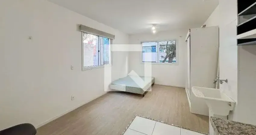 Kitnet / Stúdio para Aluguel - Liberdade, 1 Quarto,  26 m² - São Paulo