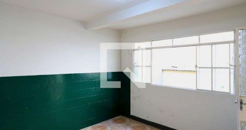 Casa para Aluguel - Santa Efigênia, 2 Quartos,  100 m² - Belo Horizonte