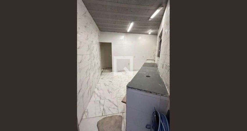 Kitnet / Stúdio para Aluguel - Caiçaras, 1 Quarto,  180 m² - Belo Horizonte
