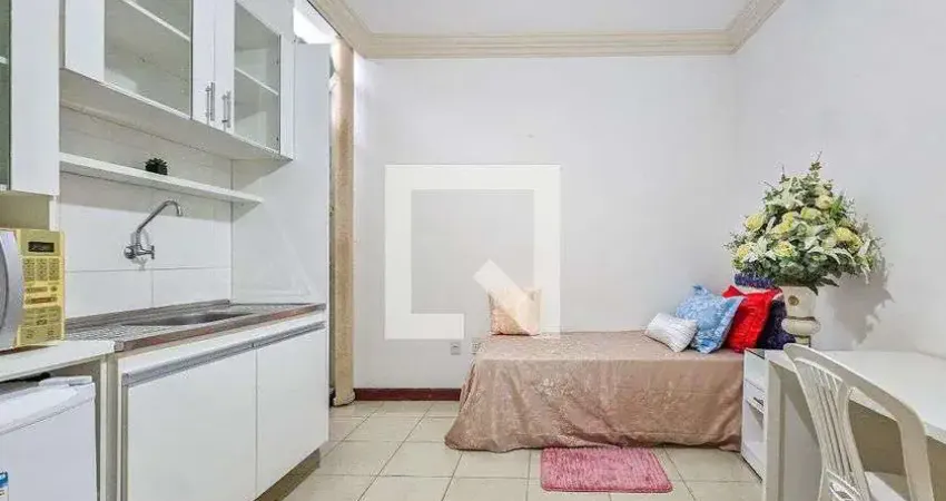 Kitnet / Stúdio para Aluguel - Matatu, 1 Quarto,  30 m² - Salvador