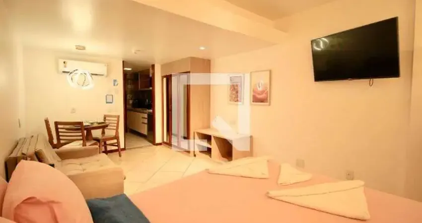 Apartamento para Aluguel - Vitória, 1 Quarto,  32 m² - Salvador
