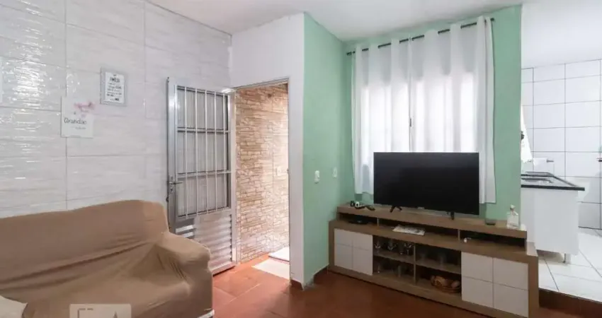 Casa para Aluguel - Cidade Patriarca, 2 Quartos,  30 m² - São Paulo