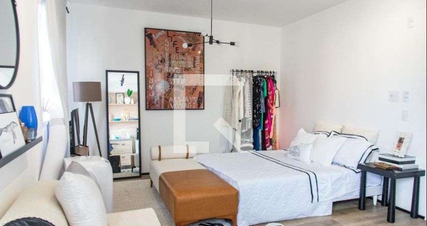 Kitnet / Stúdio para Aluguel - Liberdade, 1 Quarto,  30 m² - São Paulo
