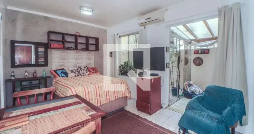 Kitnet / Stúdio para Aluguel - Independência, 1 Quarto,  40 m² - Porto Alegre