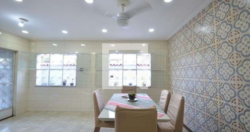 Casa para Aluguel - Campo Grande, 2 Quartos,  240 m² - Rio de Janeiro