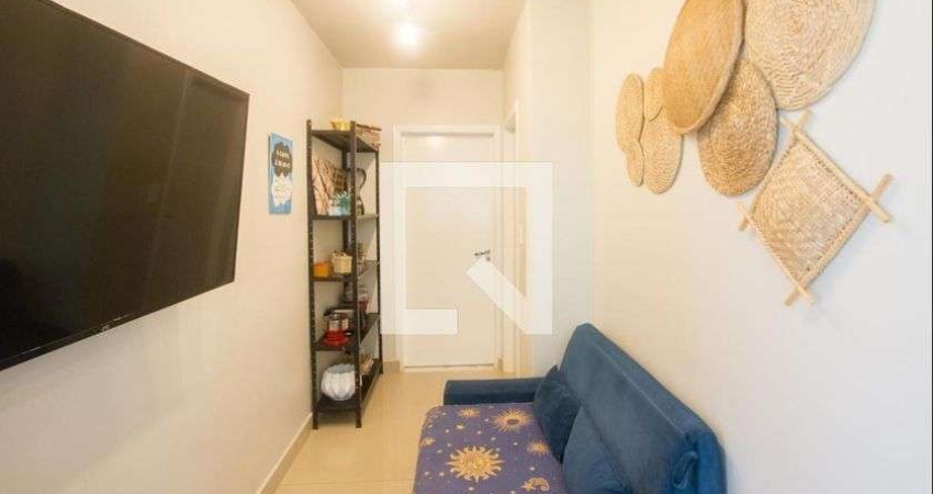 Apartamento para Aluguel - Jardim Sao Luis, 2 Quartos,  35 m² - São Paulo