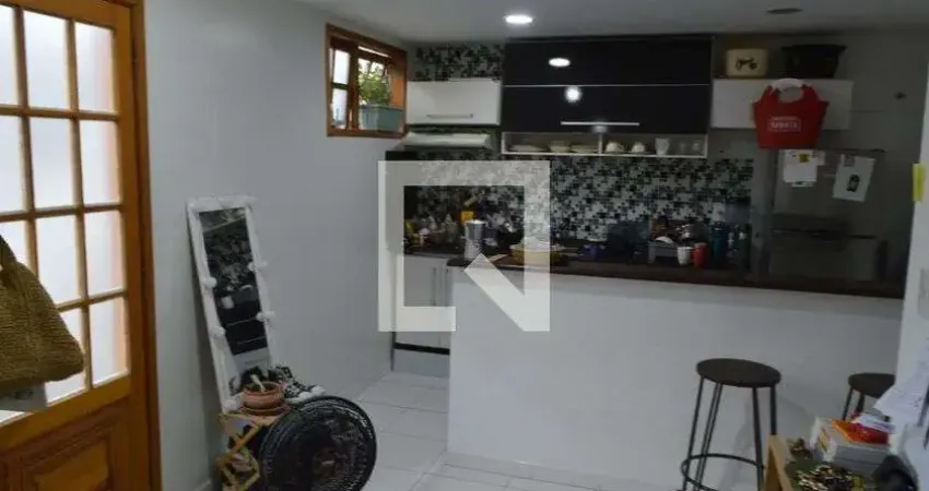 Casa / Sobrado em Condomínio para Aluguel - Freguesia , 1 Quarto,  75 m² - Rio de Janeiro