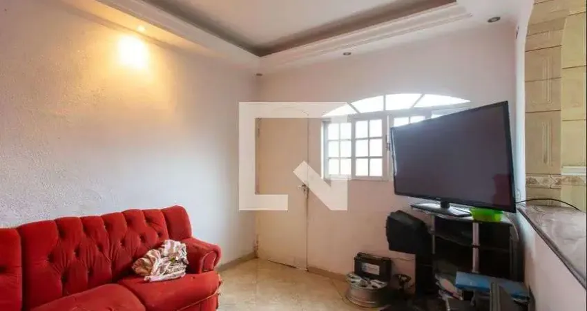 Casa com 2 quartos para alugar na Rua do Ipê Rosa, Itaquera, São Paulo