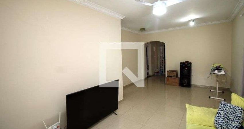 Casa para Aluguel - Irajá, 3 Quartos,  200 m² - Rio de Janeiro