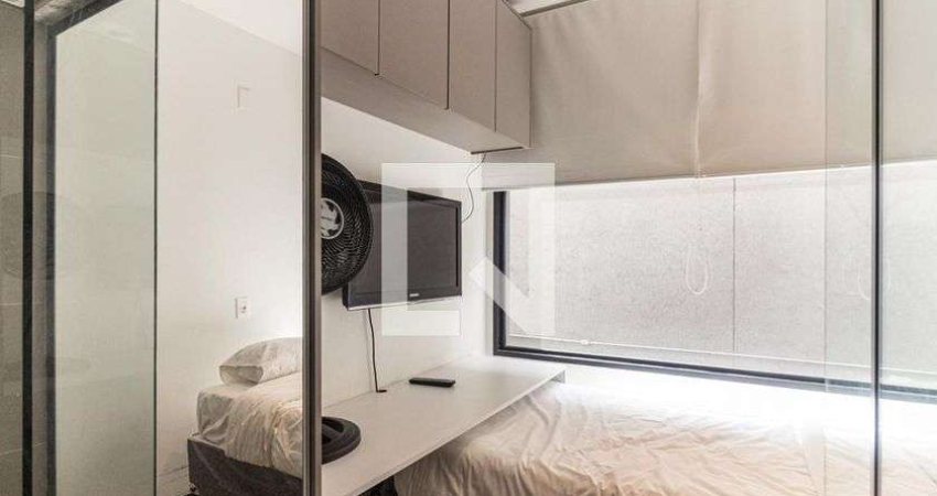 Kitnet / Stúdio para Aluguel - Santa Cecília, 1 Quarto,  10 m² - São Paulo