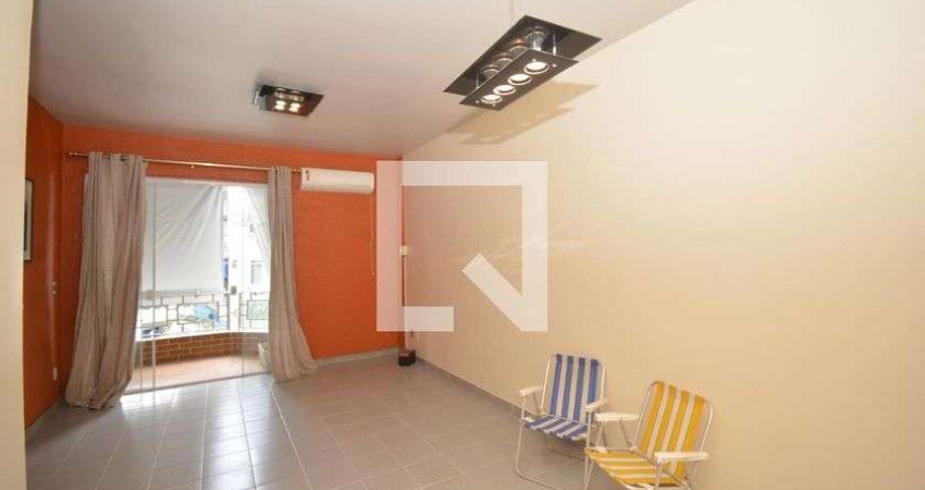 Apartamento para Aluguel - Vila Valqueire, 2 Quartos,  84 m² - Rio de Janeiro