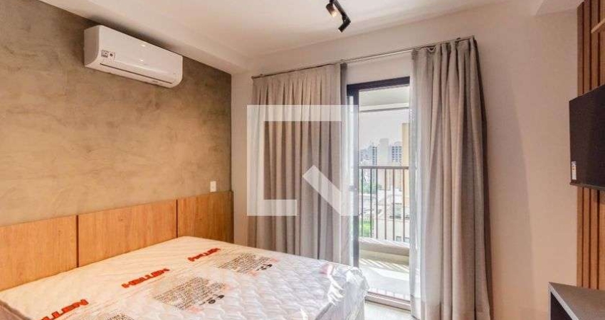 Casa para Aluguel - Liberdade, 1 Quarto,  23 m² - São Paulo