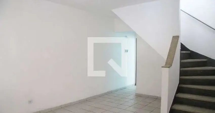 Casa com 3 quartos para alugar na Rua Catuípe, Gopoúva, Guarulhos