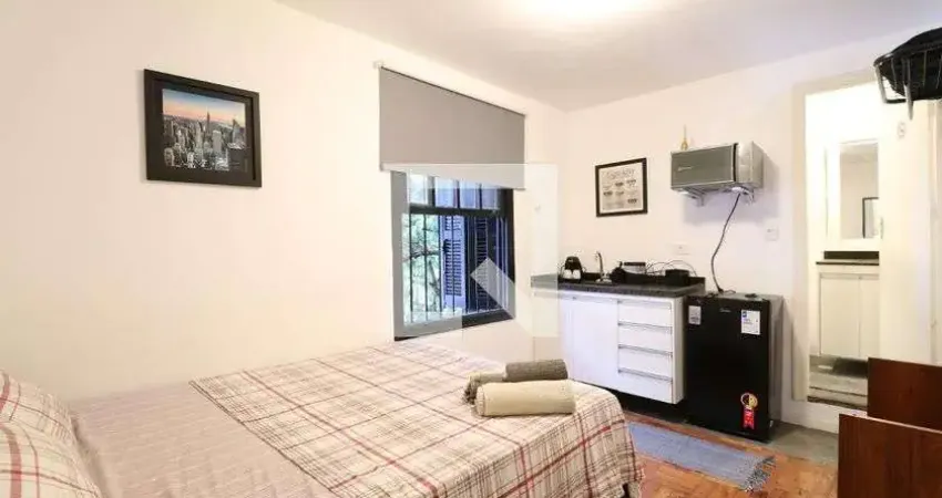 Kitnet / Stúdio para Aluguel - Vila Pompéia, 1 Quarto,  13 m² - São Paulo