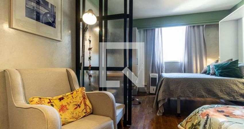 Kitnet / Stúdio para Aluguel - Santa Cecília, 1 Quarto,  32 m² - São Paulo