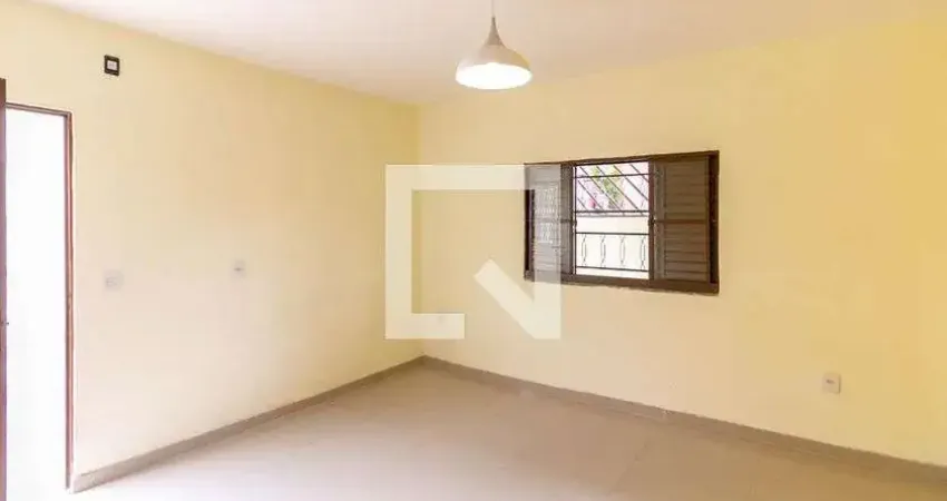 Casa para Aluguel - Engenho Nogueira, 2 Quartos,  120 m² - Belo Horizonte