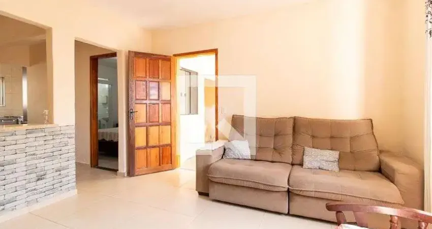 Casa para Aluguel - Tatuquara, 3 Quartos,  140 m² - Curitiba