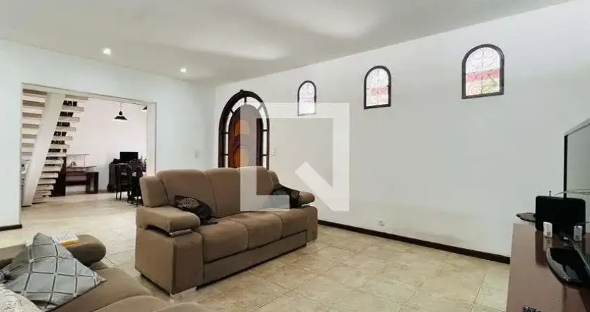 Casa para Aluguel - Macedo, 5 Quartos,  342 m² - Guarulhos