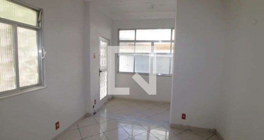Casa para Aluguel - Piedade, 2 Quartos,  70 m² - Rio de Janeiro