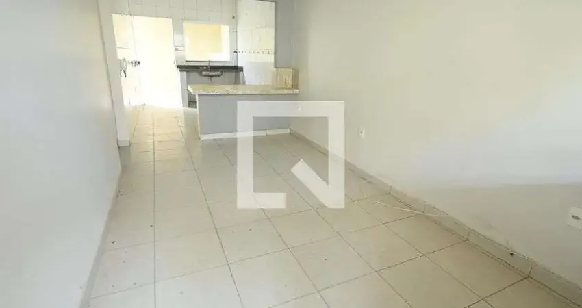 Casa para Aluguel - Vila Jardim São Judas Tadeu, 2 Quartos,  60 m² - Goiânia