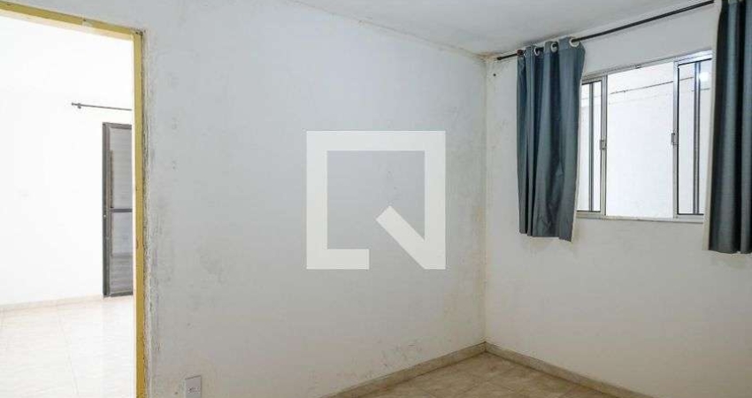 Casa para Aluguel - Parque Bristol, 1 Quarto,  60 m² - São Paulo