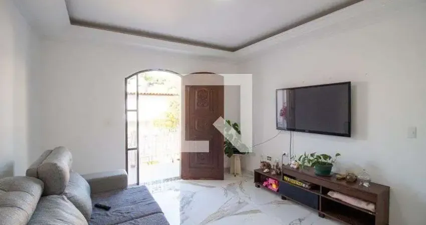 Casa para Aluguel - Jardim Éster Yolanda, 3 Quartos,  350 m² - São Paulo