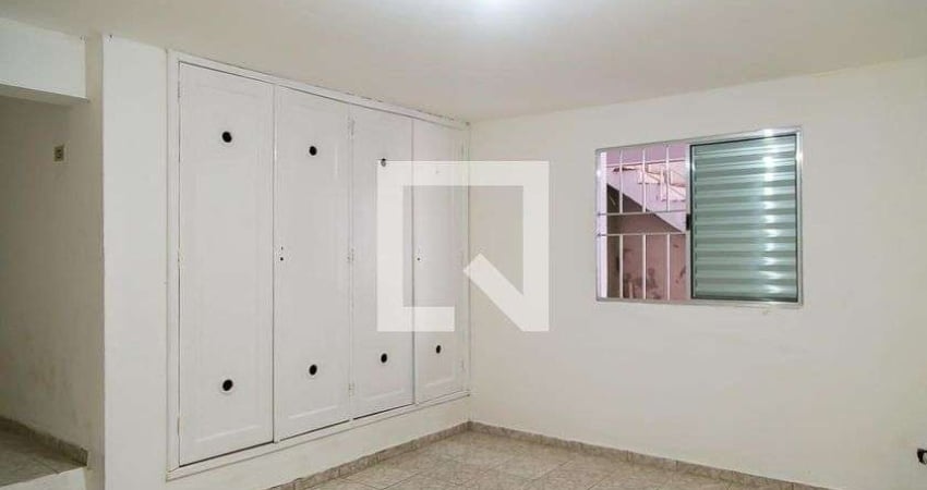 Casa / Sobrado em Condomínio para Aluguel - Jardim Miriam, 1 Quarto,  35 m² - São Paulo