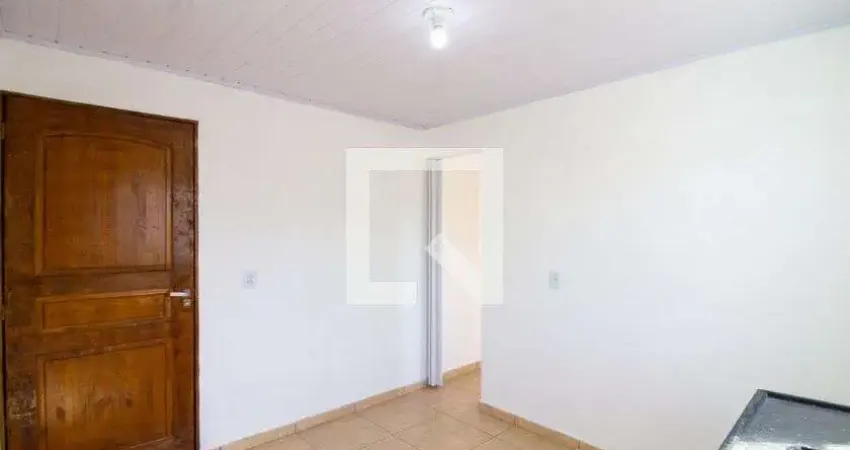Casa para Aluguel - Jardim Presidente Dutra, 1 Quarto,  32 m² - Guarulhos