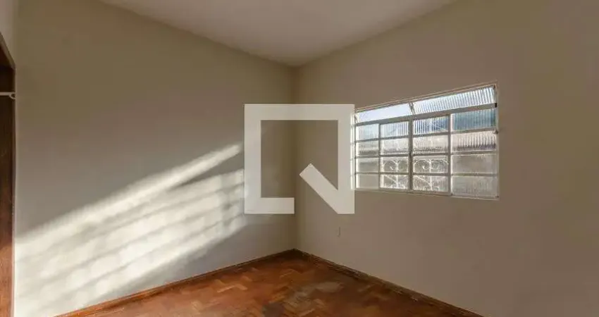 Casa para Aluguel - Piratininga, 2 Quartos,  90 m² - Belo Horizonte