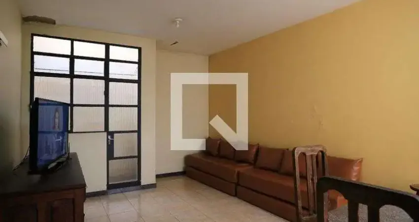 Casa para Aluguel - Concórdia, 5 Quartos,  360 m² - Belo Horizonte
