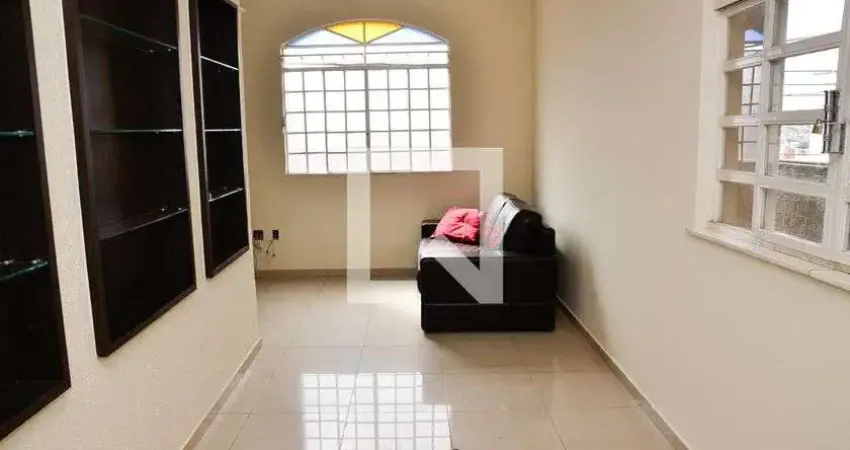 Casa para Aluguel - Santa Efigênia, 3 Quartos,  145 m² - Belo Horizonte