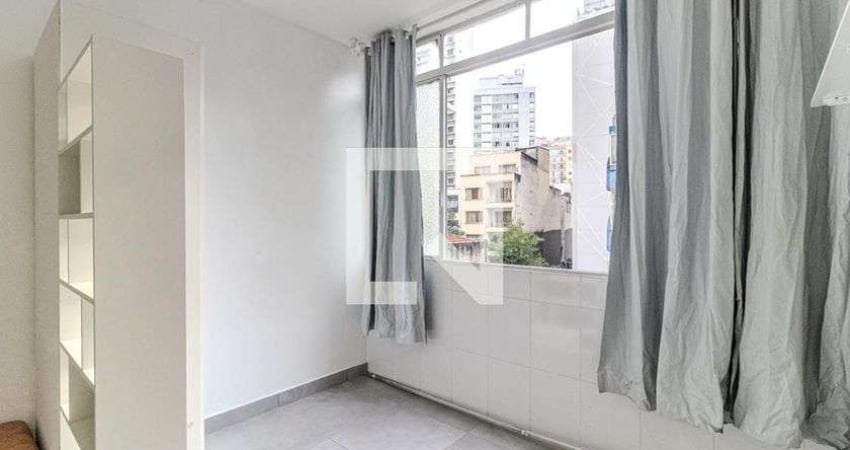 Kitnet / Stúdio para Aluguel - Santa Cecília, 1 Quarto,  19 m² - São Paulo