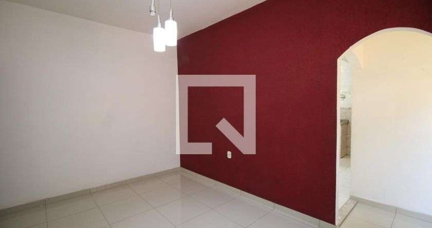 Casa para Aluguel - Olaria, 3 Quartos,  110 m² - Rio de Janeiro