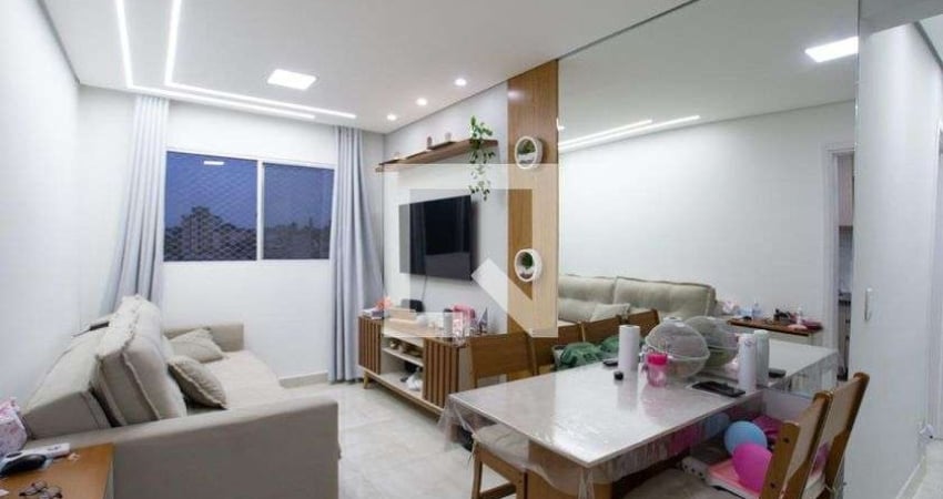 Apartamento para Aluguel - Jardim Maia, 2 Quartos,  48 m² - Guarulhos