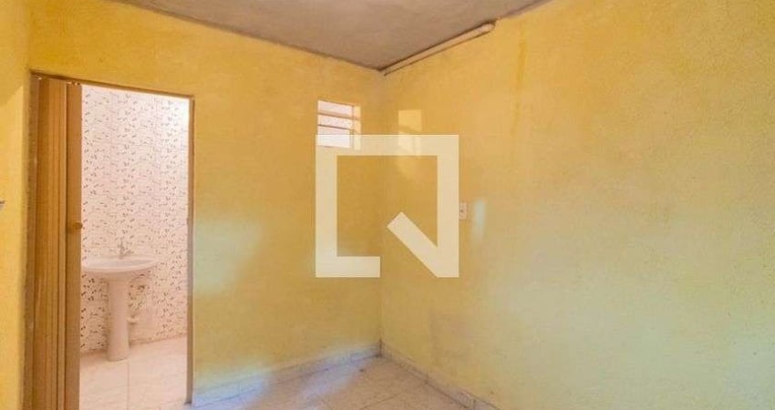 Casa para Aluguel - Jardim Cocaia, 1 Quarto,  40 m² - Guarulhos
